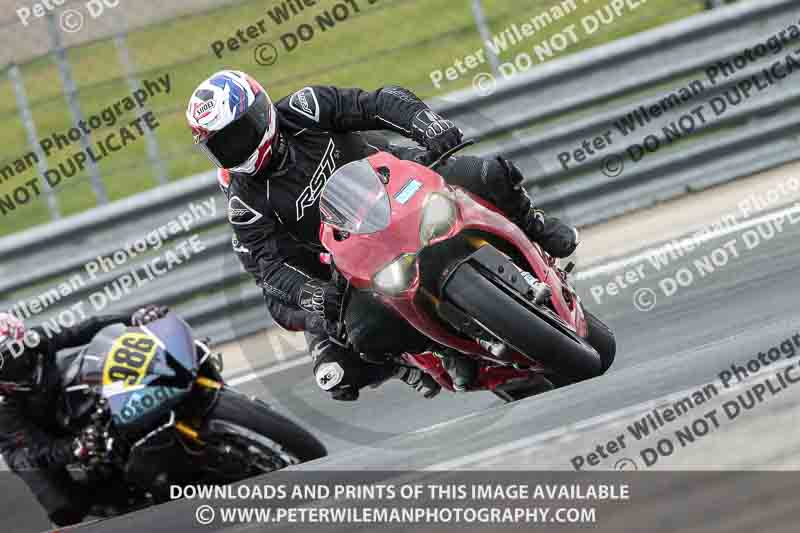cadwell no limits trackday;cadwell park;cadwell park photographs;cadwell trackday photographs;enduro digital images;event digital images;eventdigitalimages;navarra;no limits trackdays;peter wileman photography;racing digital images;trackday digital images;trackday photos